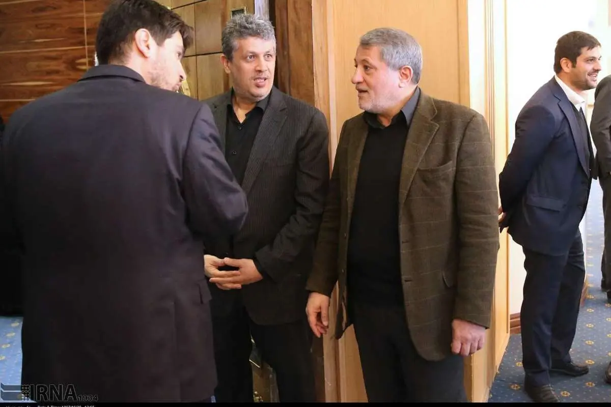 (تصویر) مهدی هاشمی در مراسم بزرگداشت آیتالله هاشمی