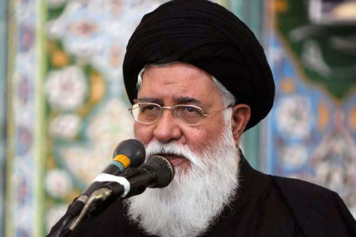 علمالهدی: چشم ما به چهار تا لبخند اروپایی کافر است