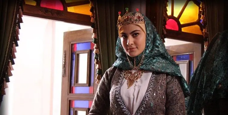 مریم مومن: «بانوی عمارت» شانس بزرگ زندگی‌ام بود