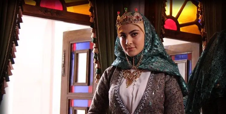 مریم مومن: «بانوی عمارت» شانس بزرگ زندگی‌ام بود