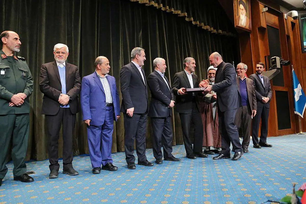 تجلیل از بنیاد برکت در پنجمین همایش مدیریت جهادی