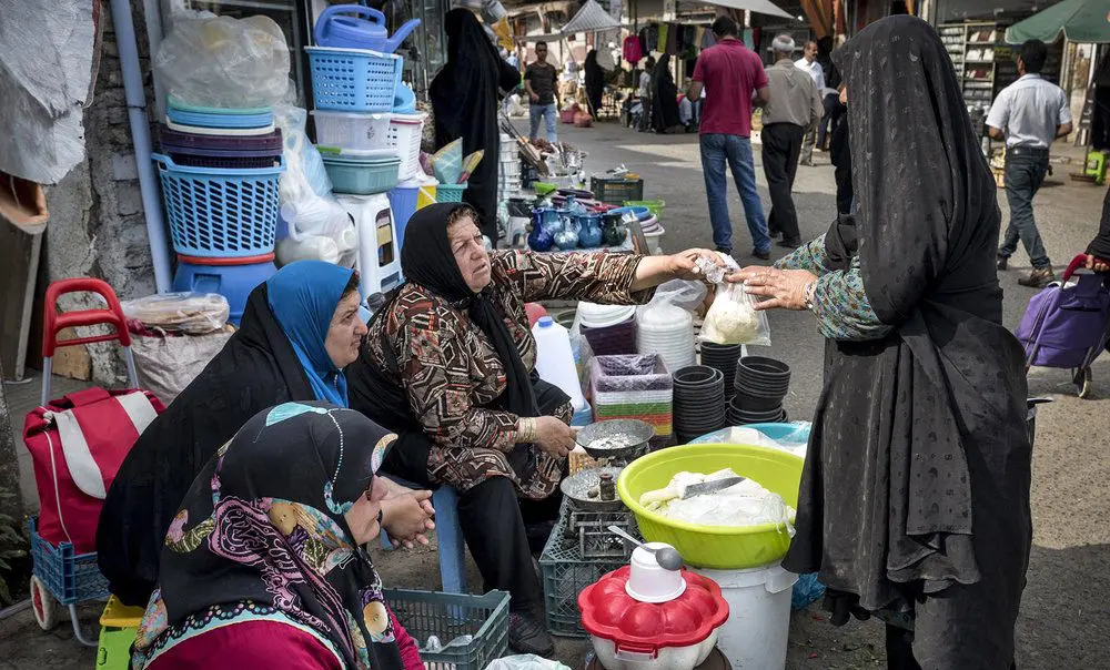(تصاویر) در سه‌شنبه بازار محلی املش چه می‌گذرد؟