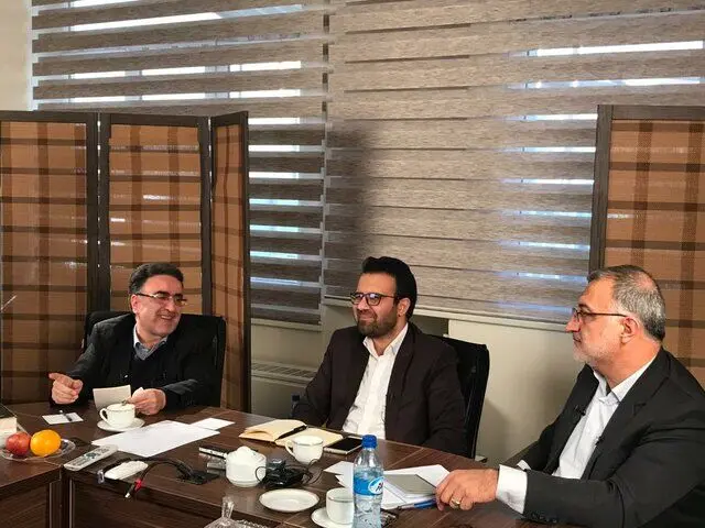 واکنش‌ها به مناظره نادر "زاکانی-تاج‌زاده"