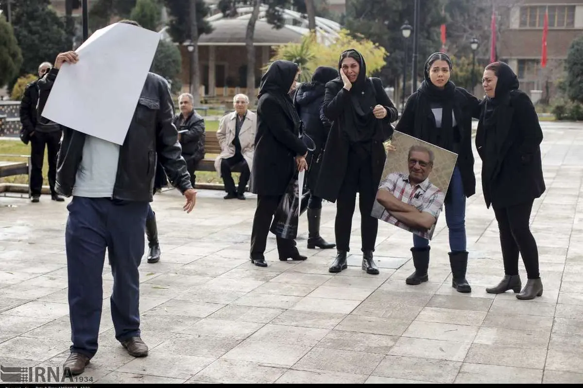 (تصاویر) حاشیه و متن تشییع حسین محب اهری