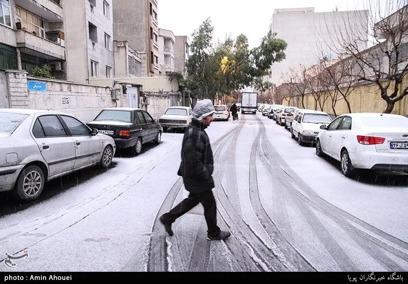 (تصاویر) بارش تگرگ و برف در تهران