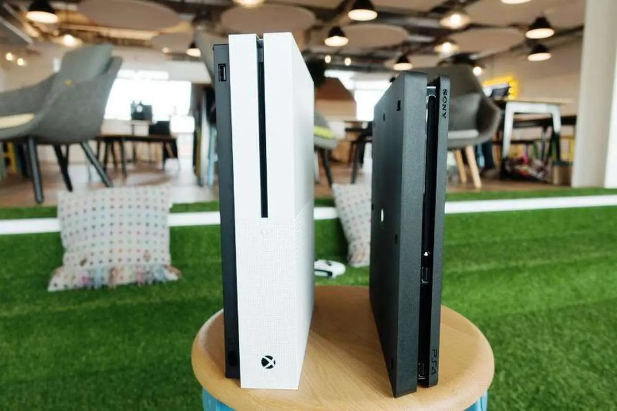 پنج دلیل برای برتری PS4 اسلیم بر Xbox One S