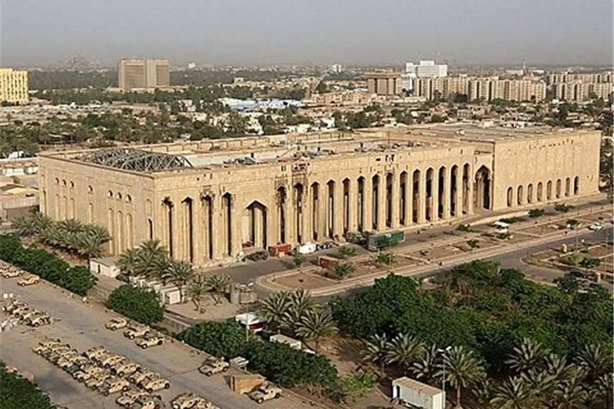 حمله موشکی به سفارت آمریکا در بغداد همزمان با دیدار ترامپ