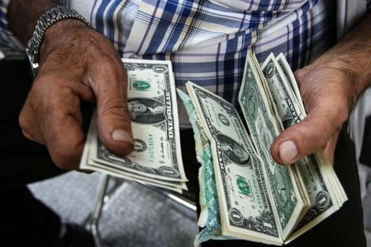 پدیده تازه بازار ارز؛ دلار کهنه می‌فروشیم