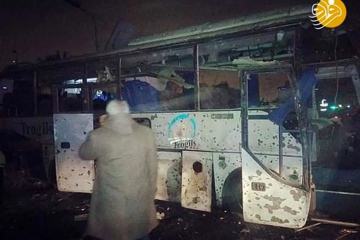 (تصاویر) انفجار اتوبوس حامل گردشگران خارجی