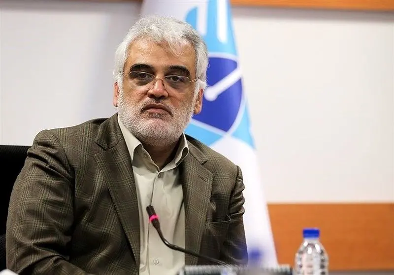 برخورد خودروی رئیس دانشگاه آزاد با دانشجویان تکذیب شد
