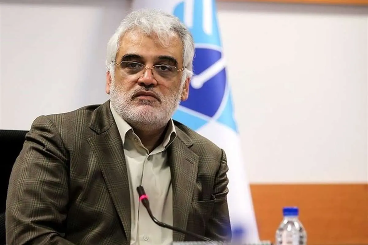 برخورد خودروی رئیس دانشگاه آزاد با دانشجویان تکذیب شد
