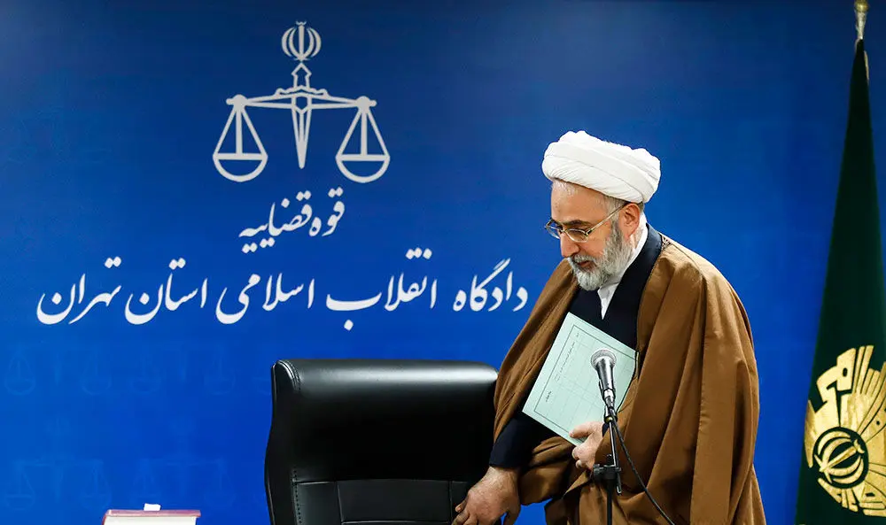 (تصاویر) دادگاه رسیدگی به اتهامات دو اخلالگران بازار ارز