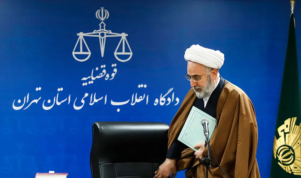 (تصاویر) دادگاه رسیدگی به اتهامات دو اخلالگران بازار ارز
