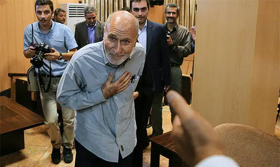 بهزاد نبوی: یک نفر بعد از خروج ترامپ از برجام سجده شکر کرد