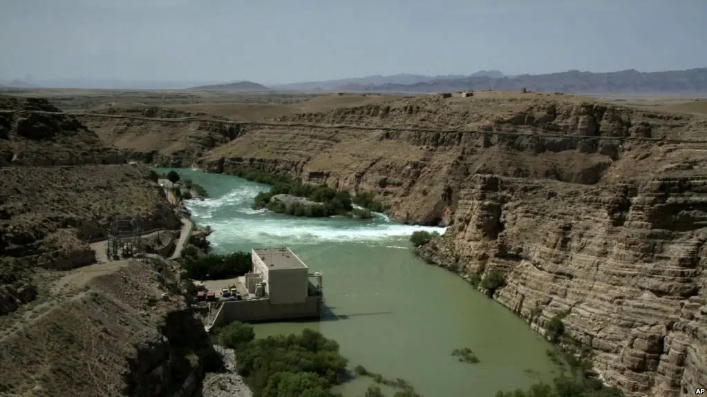 حق‌ّآبه‌ی هیرمند بر بستر گفتگو با طالبان