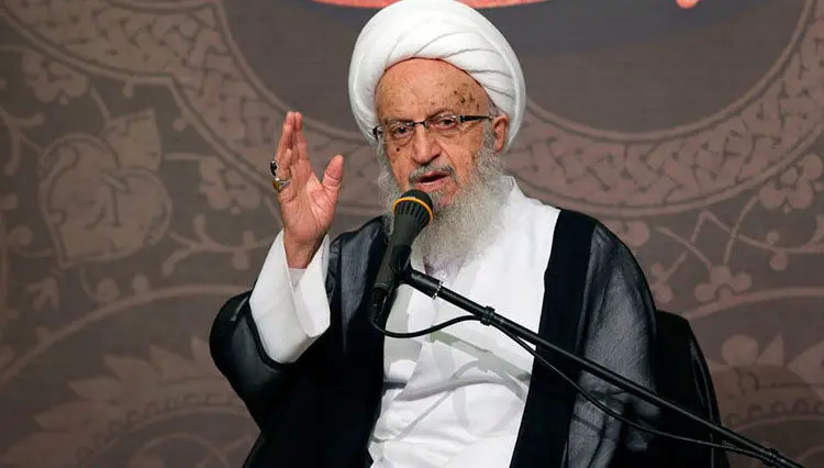 انتقاد تند آیت‌الله مکارم از روحانی: سخنان شما زننده بود