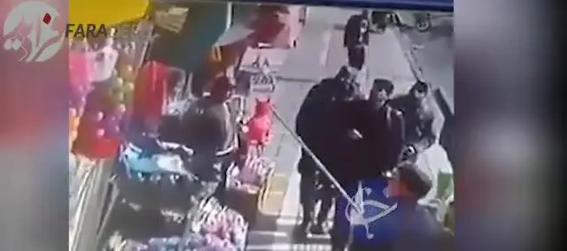 (ویدیو) کشتن بی رحمانه گربه توسط صاحب مغازه