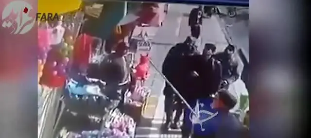 (ویدیو) کشتن بی رحمانه گربه توسط صاحب مغازه