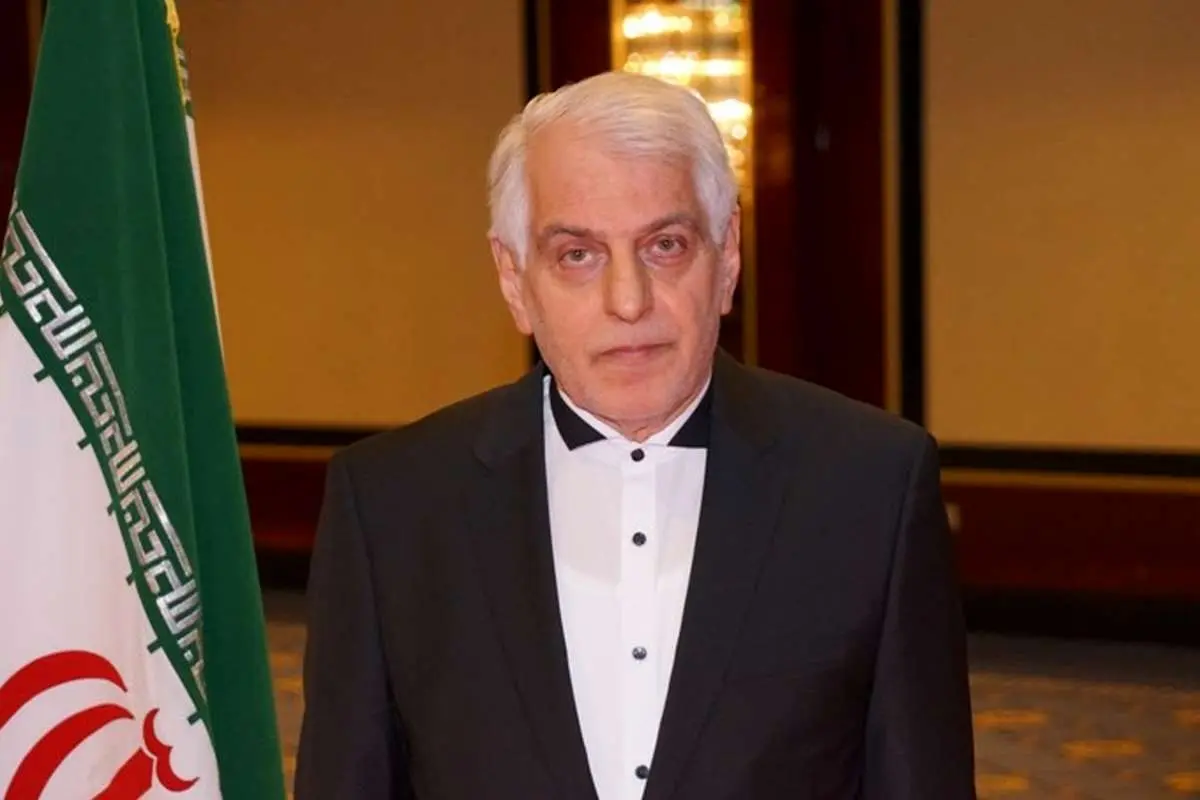 سفیر سابق ایران: ایران نباید خود را برابر ترامپ قرار میداد