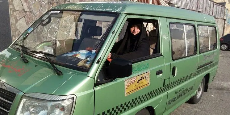 (تصاویر) تاکسی پربرکت خانم شوفر!