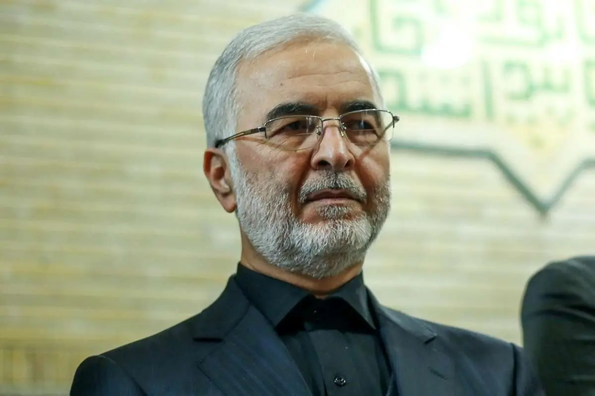فردوسیپور، دایی و قالیباف در مراسم ترحیم مادر سردار مومنی