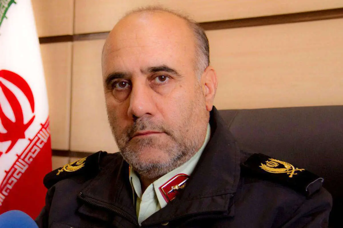 موضع پلیس در مقابل کشف حجاب