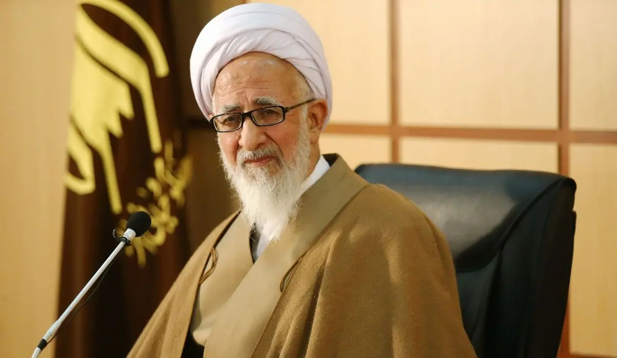 آیت الله جوادی آملی: حمله به سفارت خلاف دستور دین است