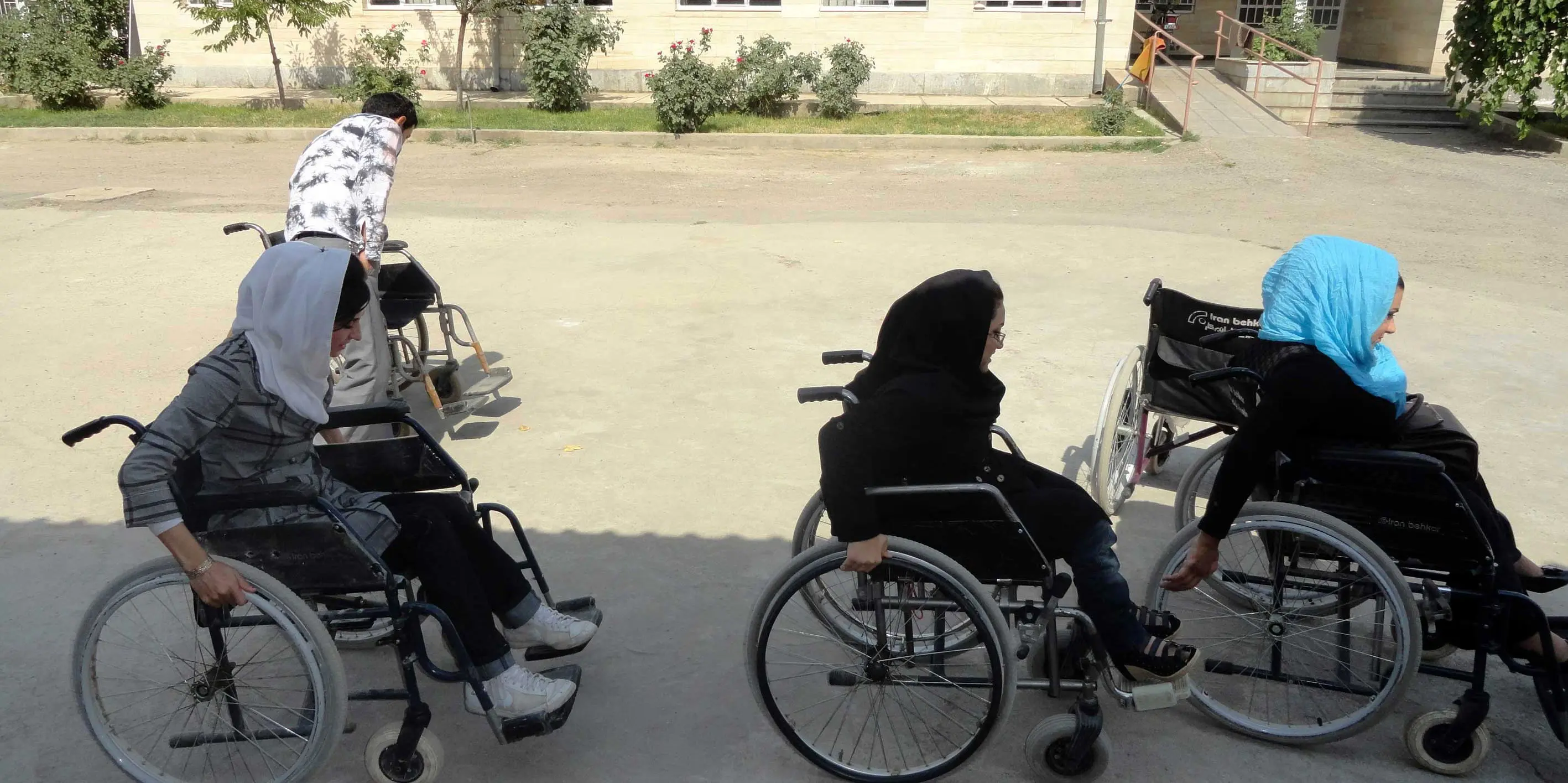 محاکمه پدری که دختر معلولش را خفه کرد