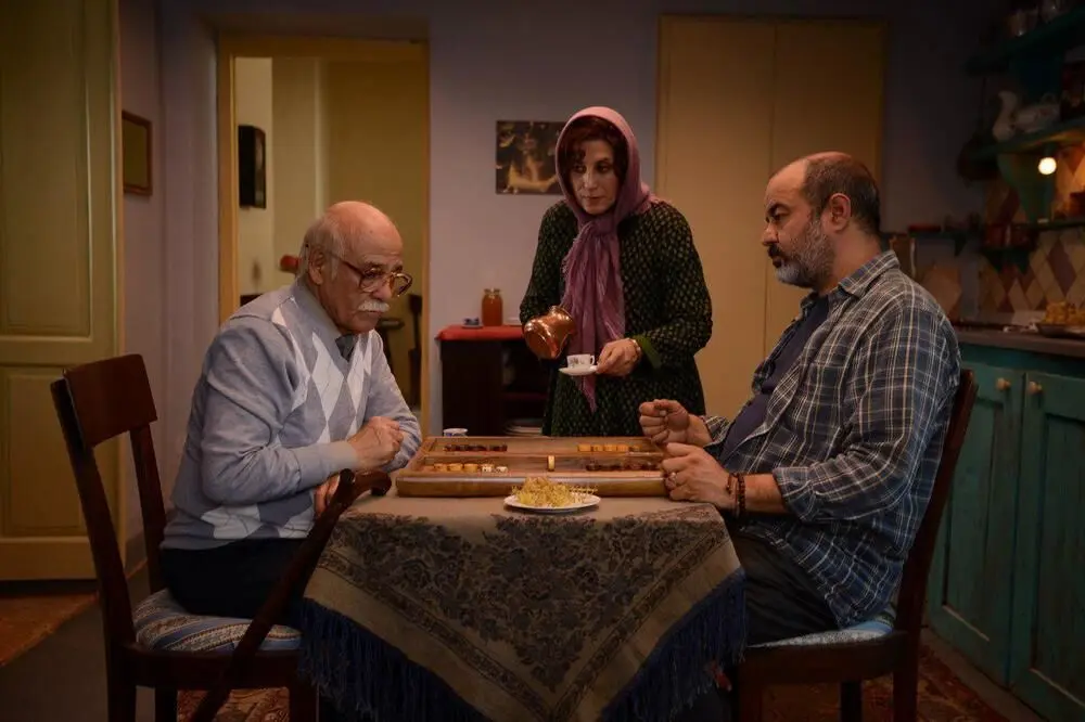 (تصاویر) متن و حاشیه اکران فیلم «بنفشه آفریقایی»