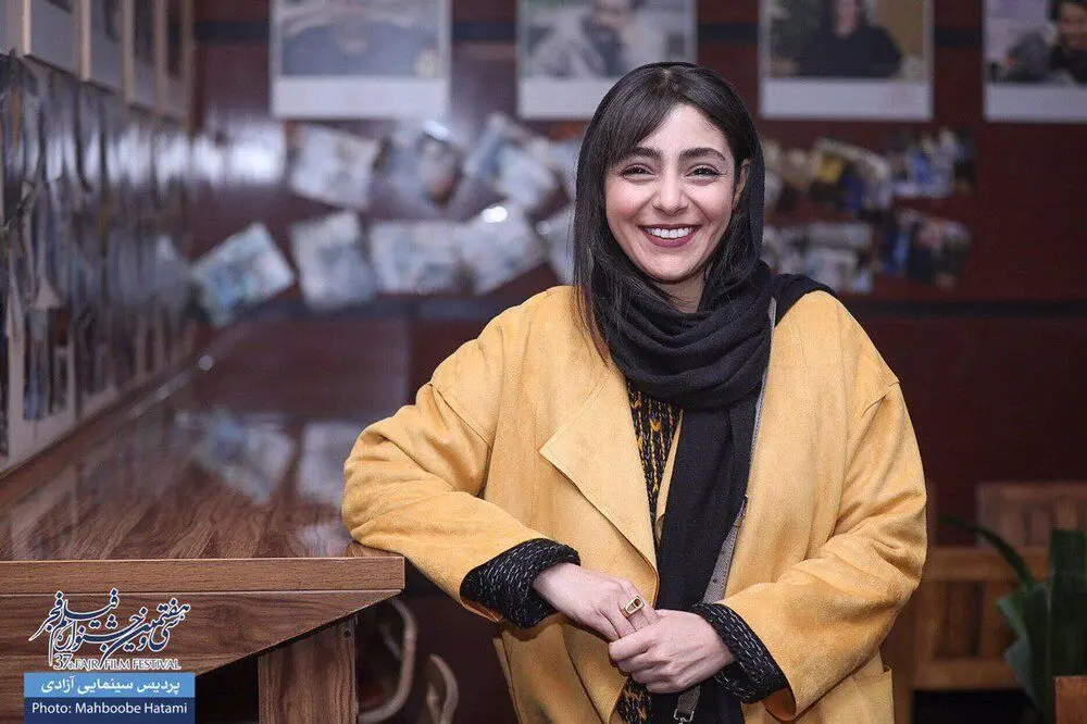 (تصویر) هستی مهدوی‌فر در اکران «ماجرای نیمروز: رد خون»