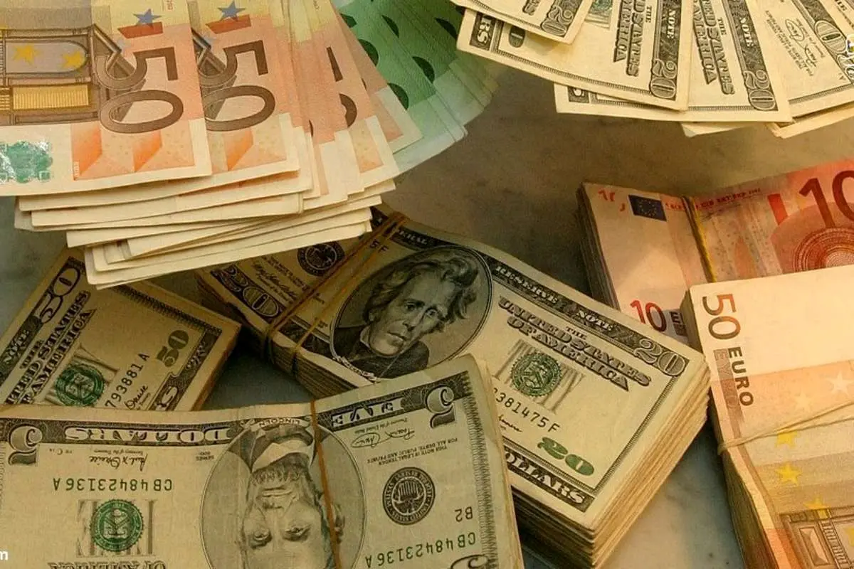قیمت دلار و قیمت ارز در بازار امروز شنبه ۱۳ بهمن ۹۷
