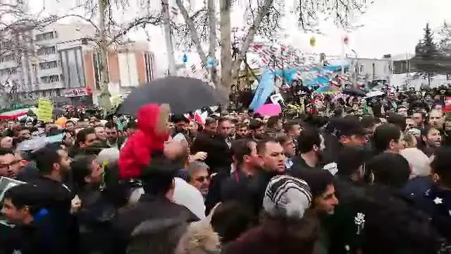 (ویدیو) حضور حسن روحانی در راهپیمایی 22 بهمن