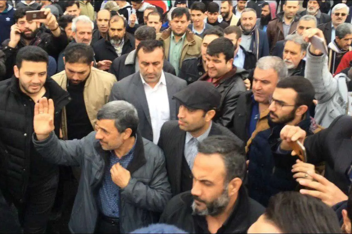 (تصویر) احمدینژاد و رئیسی در راهپیمایی ۲۲ بهمن