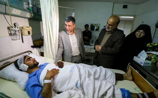 (تصاویر) مجروحان حادثه تروریستی زاهدان در بیمارستان