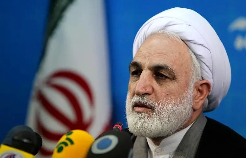 رسیدگی به اظهارات حسن عباسی درباره روحانی و لاریجانی در دادسرا