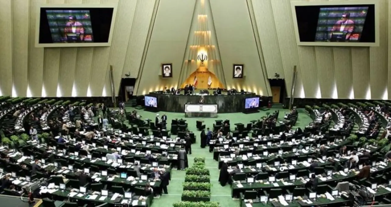 استیضاح روحانی نیامده متوقف شد
