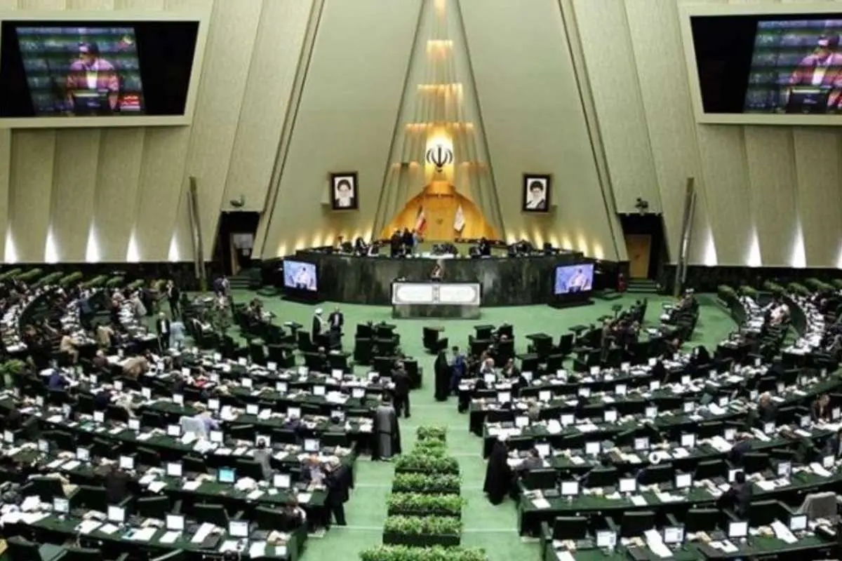 استیضاح روحانی نیامده متوقف شد