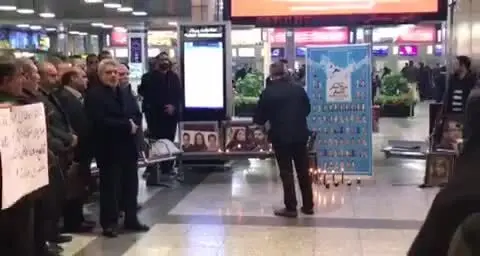 (ویدئو) تجمع خانواده‌های جانباختگان هواپیمای یاسوج