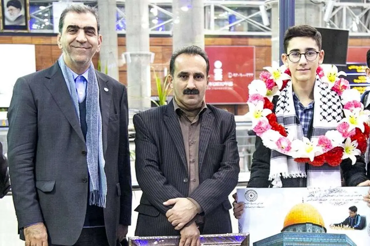 انتقاد پدر ملیپوش شطرنج از فدراسیون