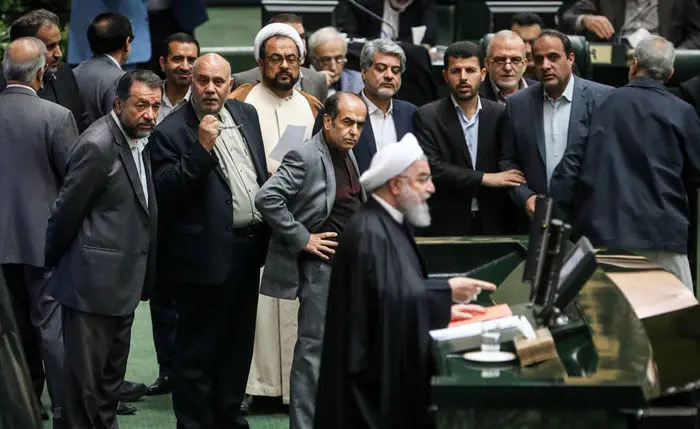 چگونه "طرح استیضاح روحانی" نقش بر آب شد؟!