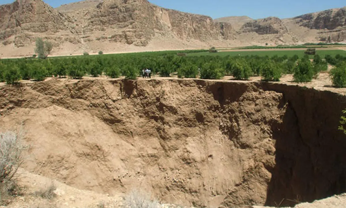 تهران فرو می‌رود؟