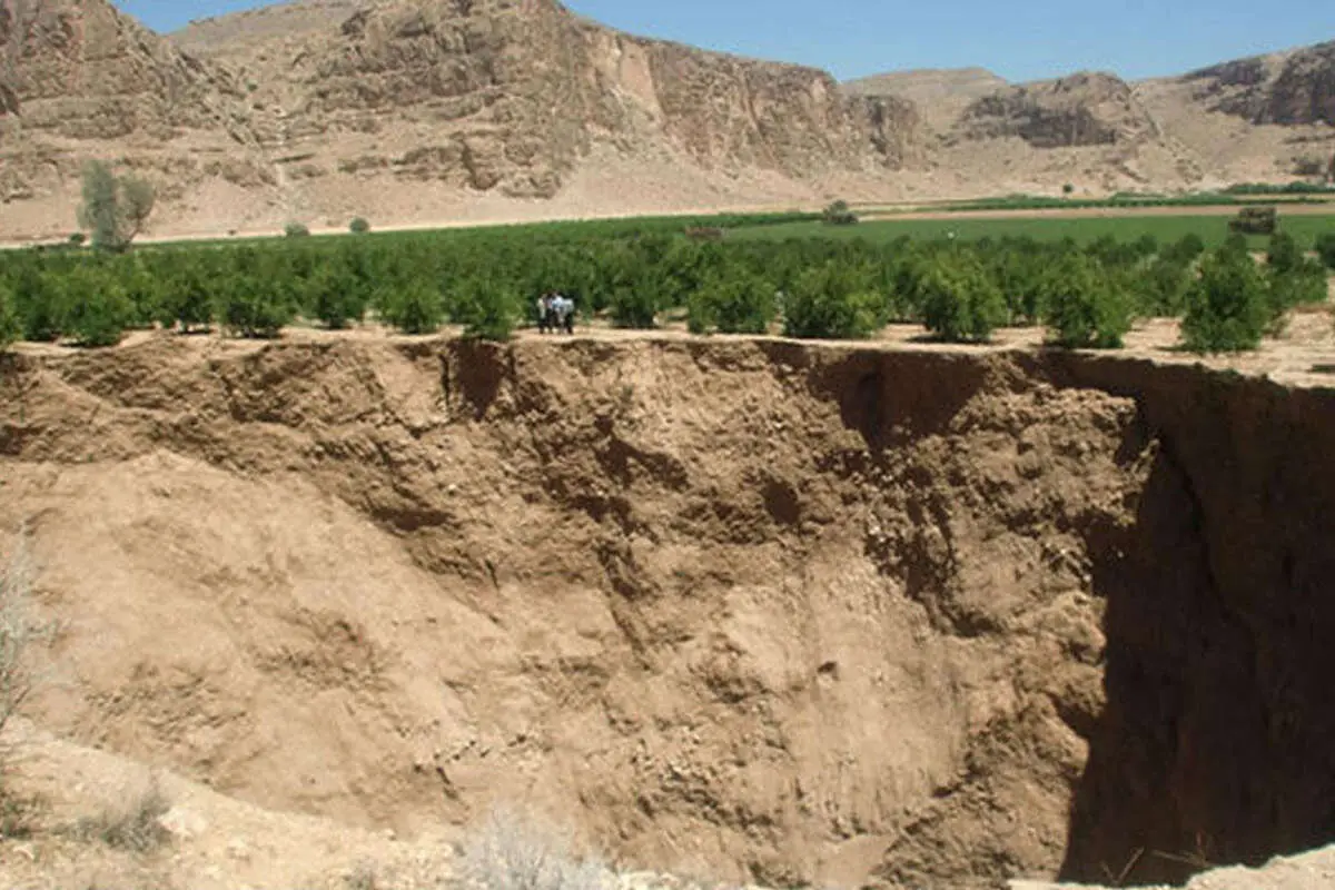 تهران فرو می‌رود؟