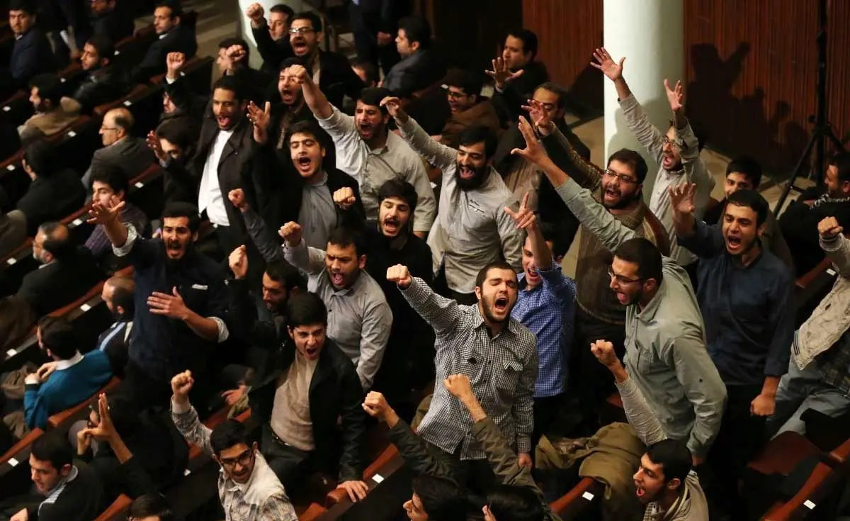سریال تمام‌نشدنی لغو سخنرانی