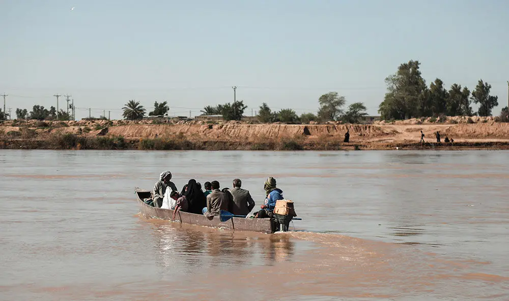 (تصاویر) قطع شدن راه ارتباطی چند روستای خوزستان با شهر