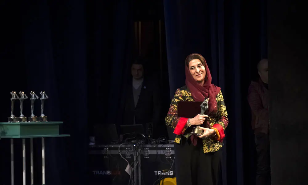 (تصاویر) متن و حواشی اختتامیه سی و هفتمین جشنواره تئاتر فجر