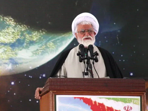 توصیه به امام جمعه هرمزگان برای عذرخواهی