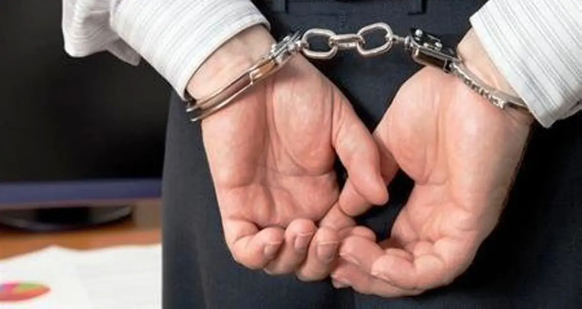 دستگیری ۲ سارق به عنف با ۳۲ فقره سرقت در اهواز