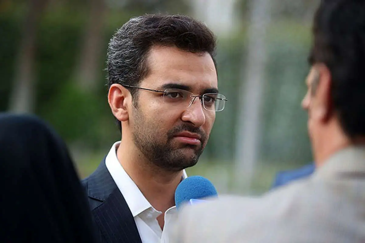 جدال دادستانی با آذری جهرمی/ حمایت روحانی از وزیر جوان