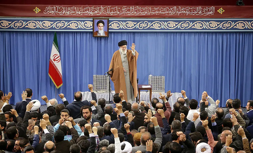 (تصاویر) دیدار جمعی از مداحان با رهبر انقلاب