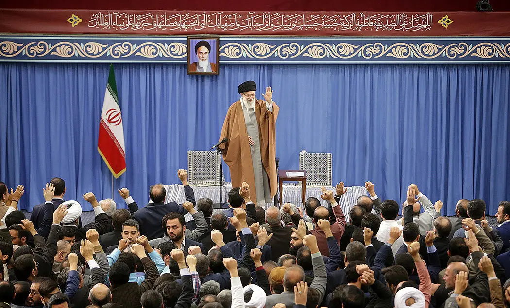 (تصاویر) دیدار جمعی از مداحان با رهبر انقلاب